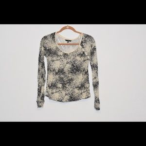 Hurley, long sleeve marbled shirt w/ button detail